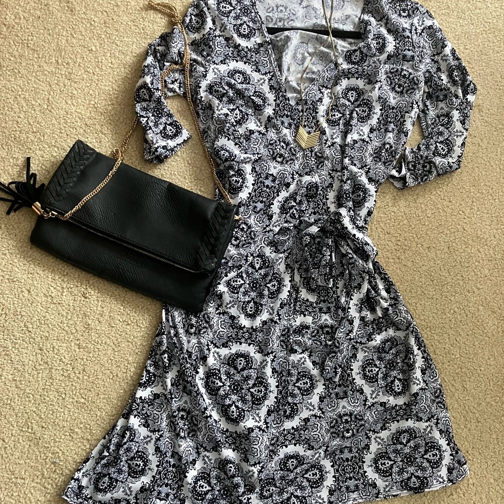 Emma & Michele Black and White Wrap Dress Sz S